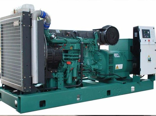 鹤城升级现有发电机组的成本大概是多少？