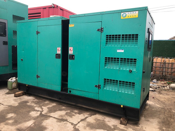 鹤城怎样合理控制磷酸铁锂蓄电池的充放电倍率以延长其使用寿命？