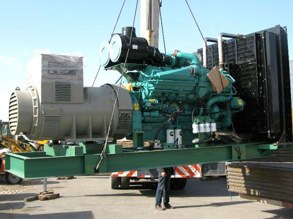 鹤城冬季柴油发电机启动前，如何检查燃油标号是否适配？